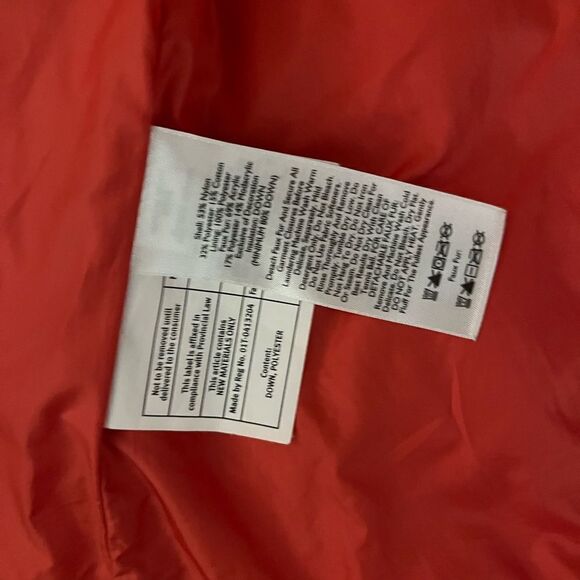 Eddie Bauer women’s vest size small - Picture 2 of 5